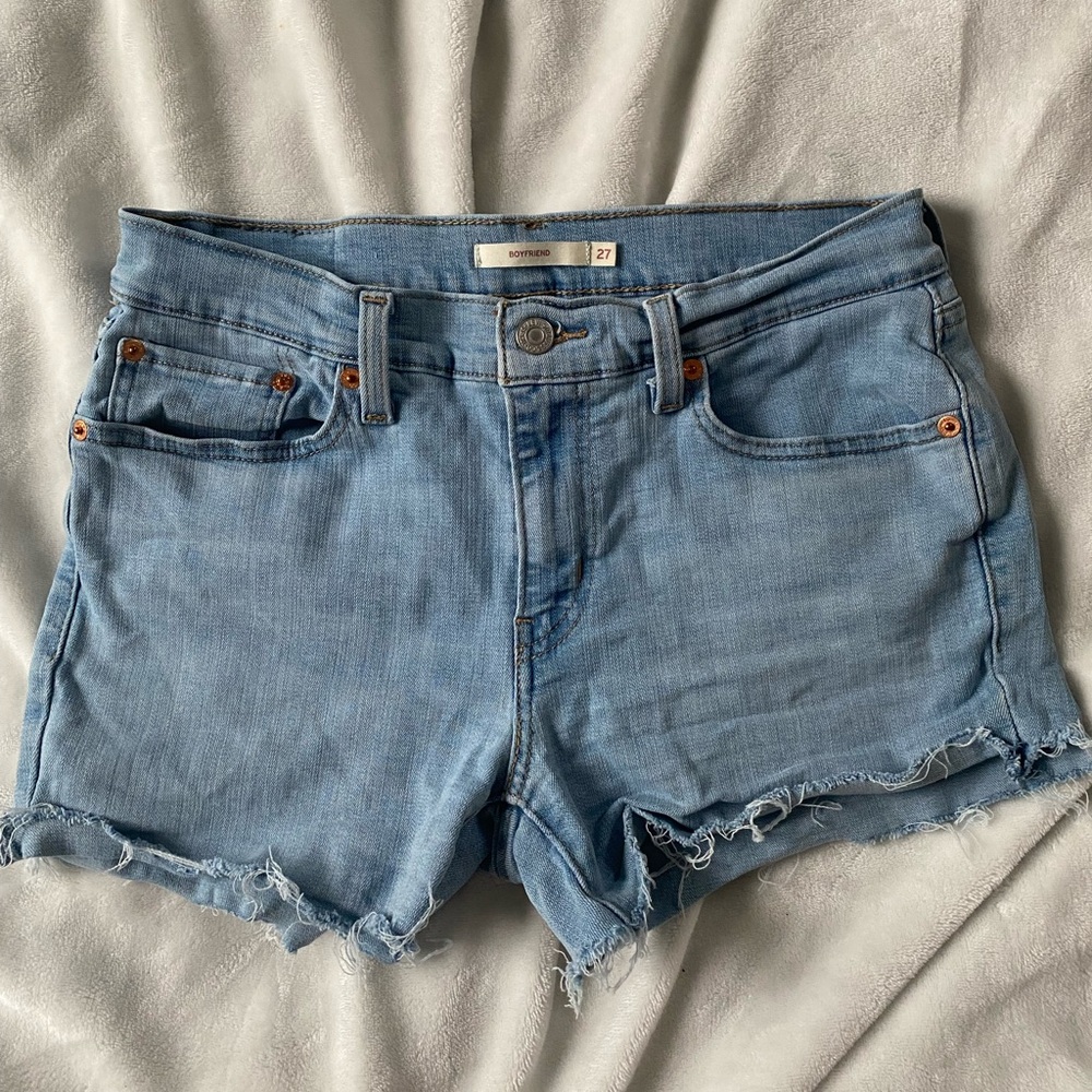 Levi’s shorts
